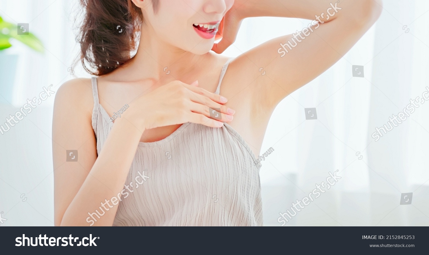 脱毛と美肌ケアを同時に行う施術シーン